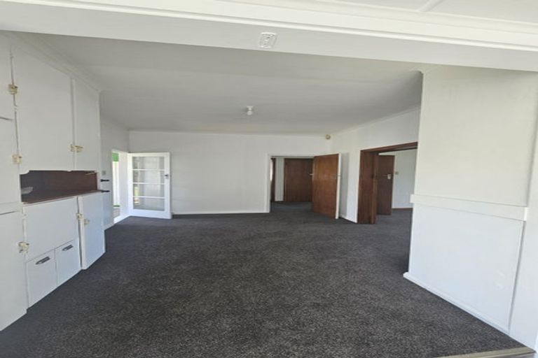 Photo of property in 11a Ruapehu Street, Castlecliff, Whanganui, 4501