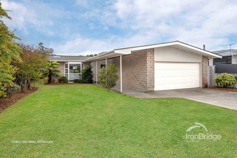 Photo of property in 19 Palmers Road, New Brighton, Christchurch, 8083