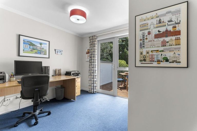 Photo of property in 17 Frank Wilson Terrace, Welbourn, New Plymouth, 4312