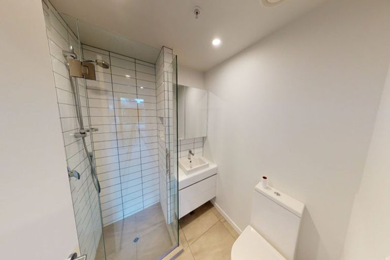 Photo of property in Pinnacle Apartments, E403/160 Victoria Street, Te Aro, Wellington, 6011
