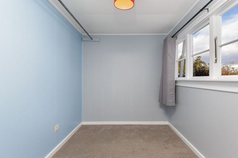 Photo of property in 19 Holmes Street, Waimate, 7924