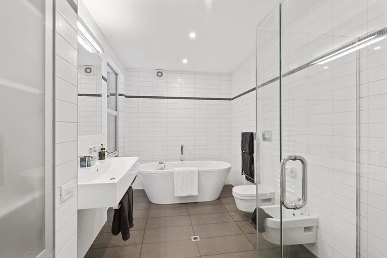 Photo of property in 57 Rossall Street, Merivale, Christchurch, 8014