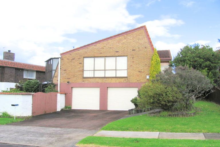Photo of property in 5 Eclipse Place, Half Moon Bay, Auckland, 2012