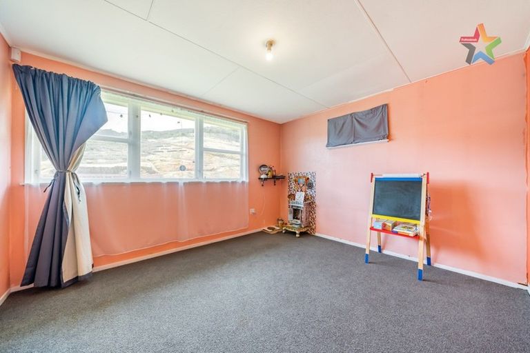 Photo of property in 61 Antrim Crescent, Wainuiomata, Lower Hutt, 5014