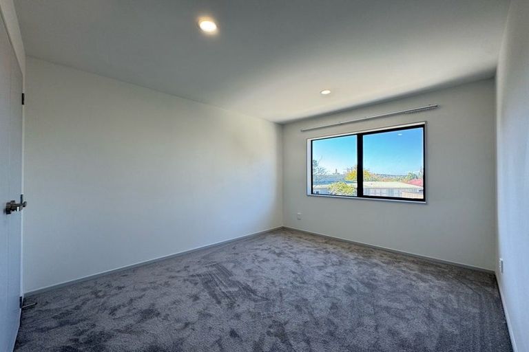 Photo of property in 14a Grove Lane, Pakuranga, Auckland, 2010