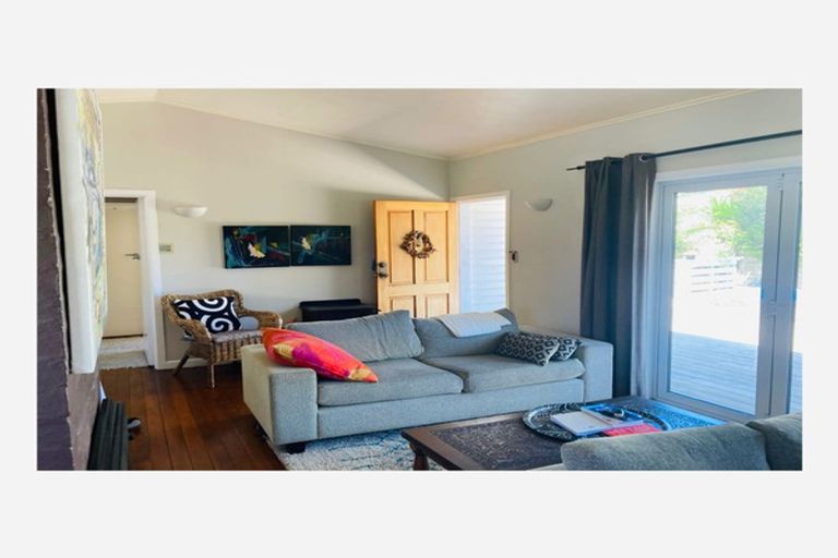 Photo of property in 1/14 Matipo Road, Mairangi Bay, Auckland, 0630