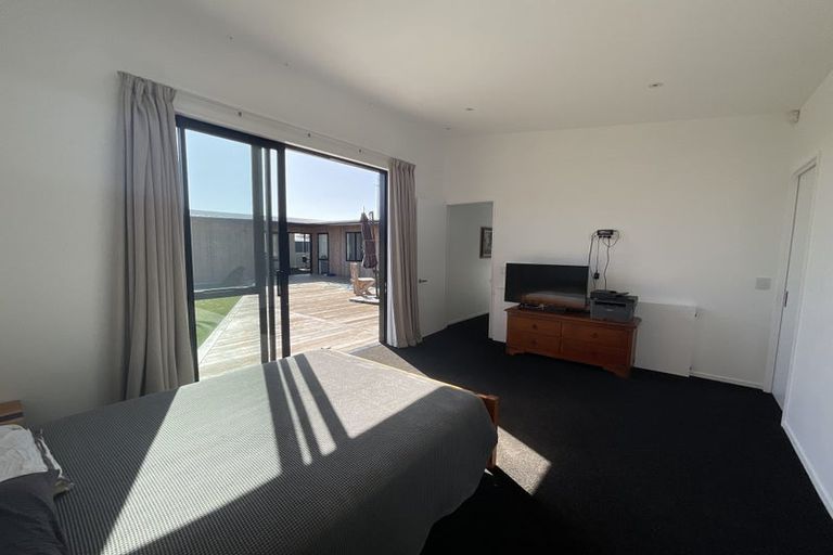 Photo of property in 2 Manaia Street, Pegasus, 7612