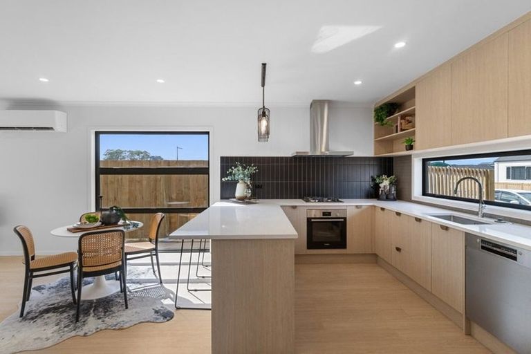 Photo of property in 83 Overton Street, Rototuna North, 3210