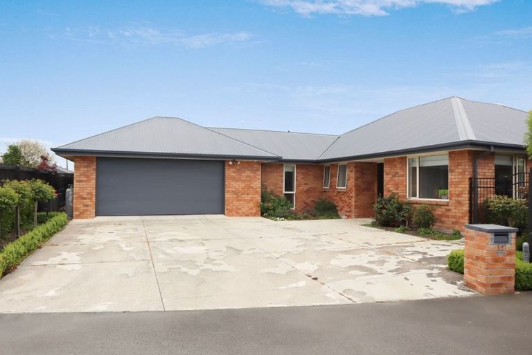 Photo of property in 12 Catkins Lane, Mairehau, Christchurch, 8052