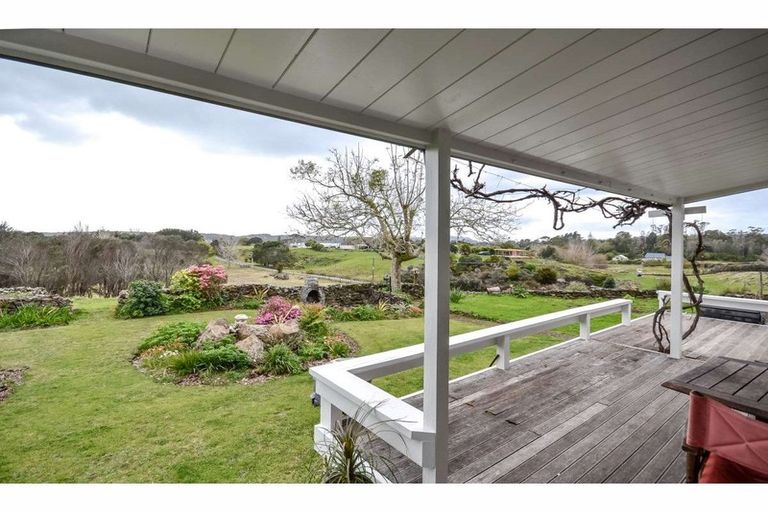 Photo of property in 70 Edmonds Road, Kerikeri, 0293