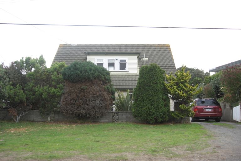 Photo of property in 127 Renown Road, Raumati South, Paraparaumu, 5032