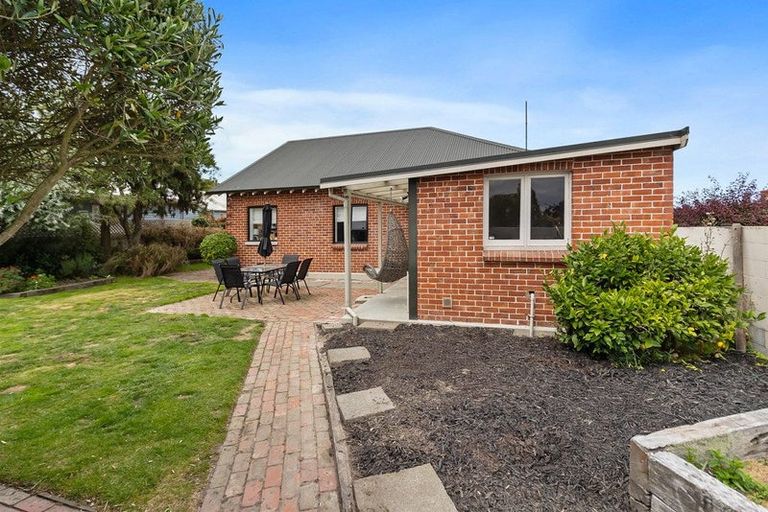 Photo of property in 19 Hill View Crescent, Highfield, Timaru, 7910