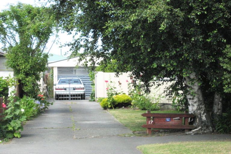 Photo of property in 17 Cromer Place, New Brighton, Christchurch, 8062