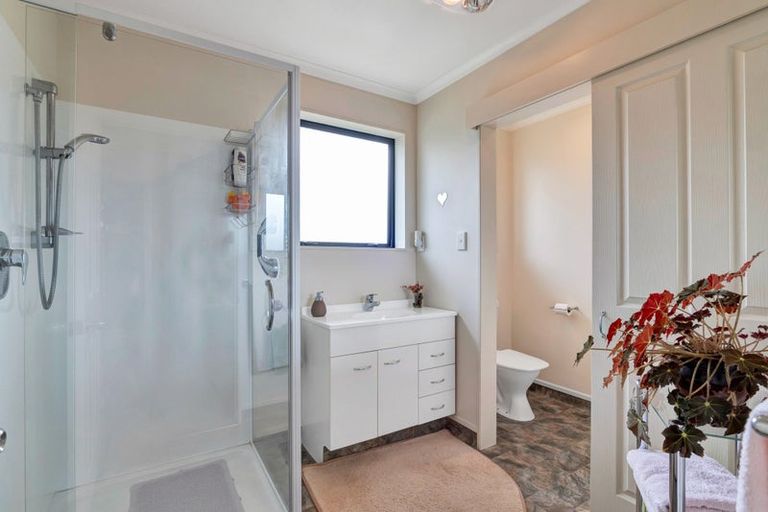 Photo of property in 10 Curtis Street, Stratford, 4332