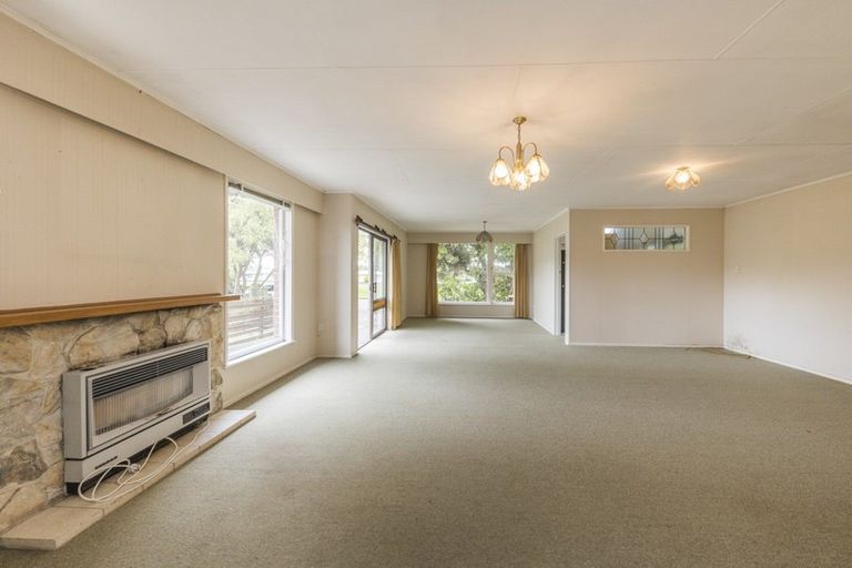 Photo of property in 98 Lethbridge Street, Feilding, 4702