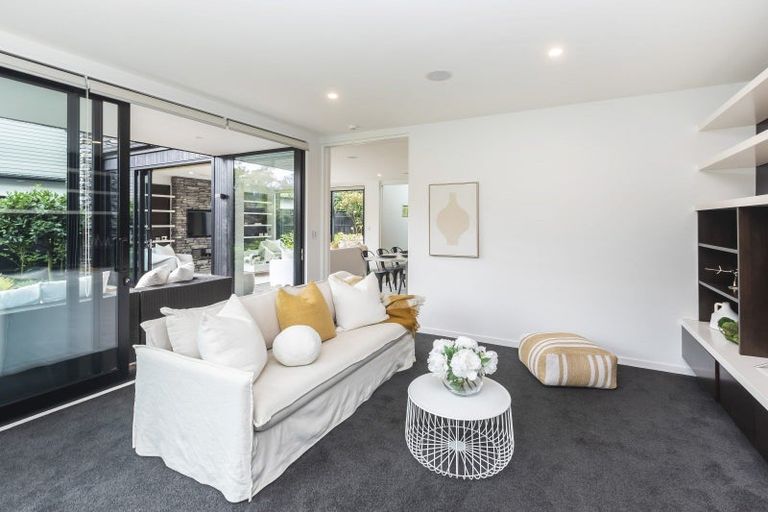 Photo of property in 79 Fendalton Road, Fendalton, Christchurch, 8014