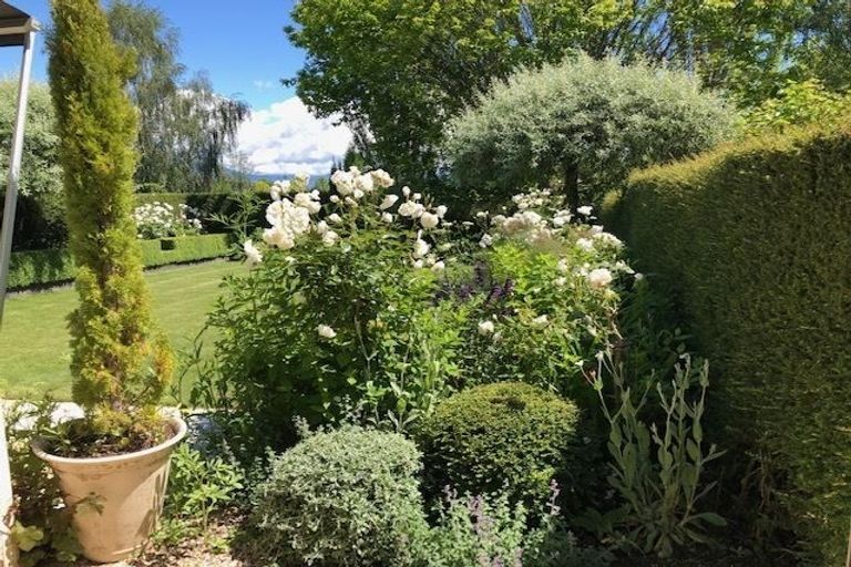 Photo of property in 9 Horton Road, Tasman, Upper Moutere, 7173