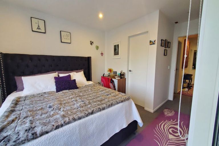 Photo of property in 5 Kent Terrace, Mount Victoria, Wellington, 6011