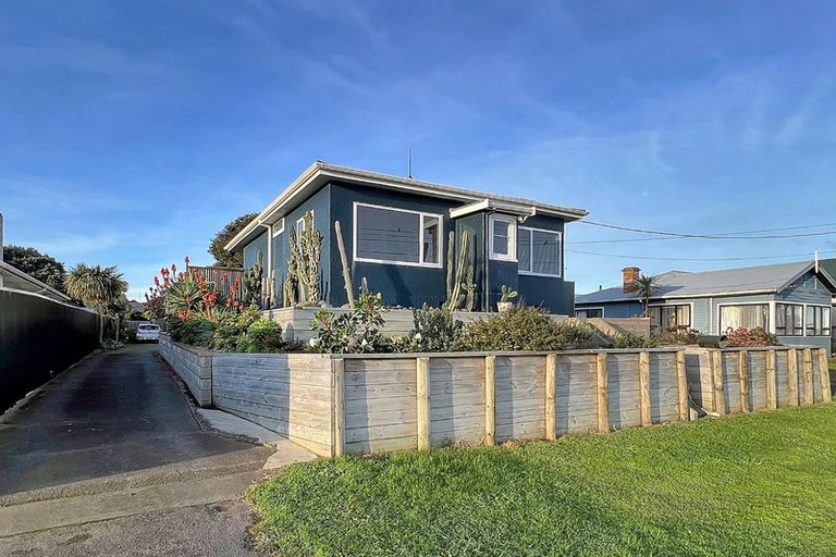 Photo of property in 32 Matai Street, Castlecliff, Whanganui, 4501