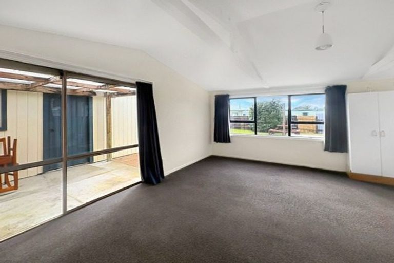 Photo of property in 37 Ruanui Street, Himatangi Beach, Foxton, 4891