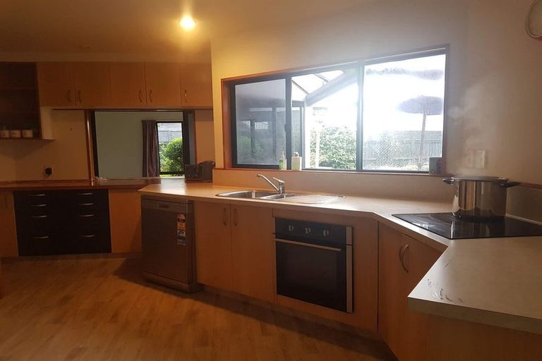 Photo of property in 55 Lowry Avenue, Redwood, Christchurch, 8051