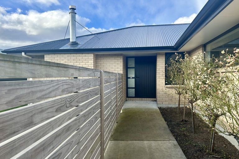 Photo of property in 6 Wingatui Road, Mosgiel, 9024