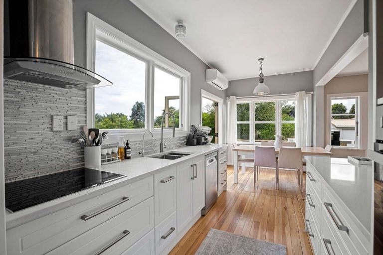 Photo of property in 83 Amohia Street, Paraparaumu, 5032