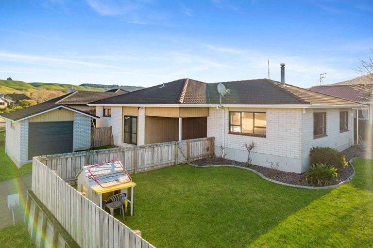 Photo of property in 1 Bullmore Place, Pukehangi, Rotorua, 3015