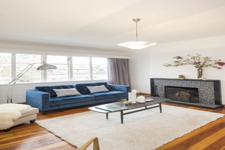 Photo of property in 532 Featherston Street, Roslyn, Palmerston North, 4414