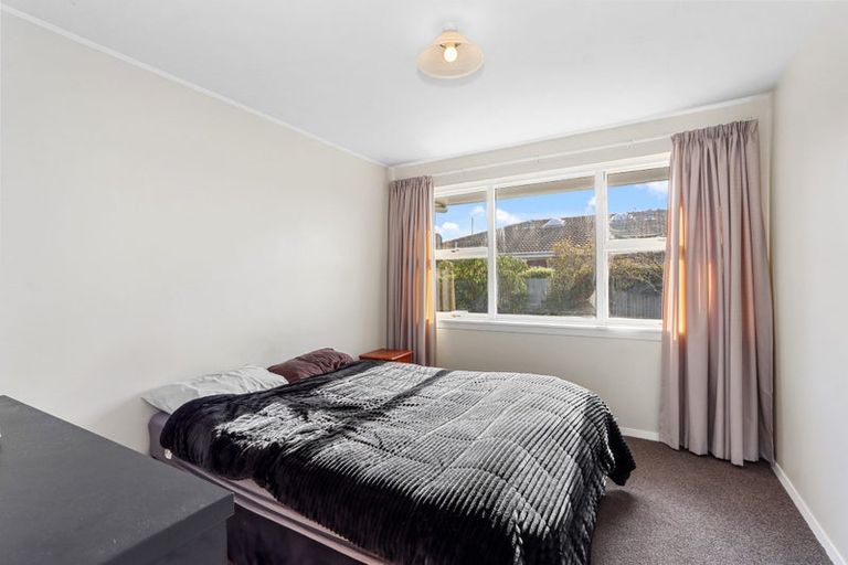 Photo of property in 2/64 Osborne Street, Waltham, Christchurch, 8011