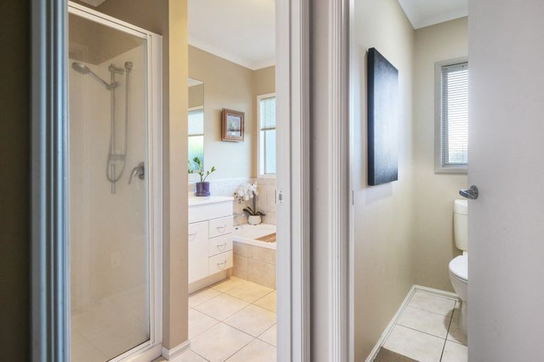 Photo of property in 104 Rowesdale Drive, Ohauiti, Tauranga, 3112