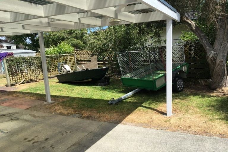 Photo of property in 20 Barbara Grove, Papamoa Beach, Papamoa, 3118