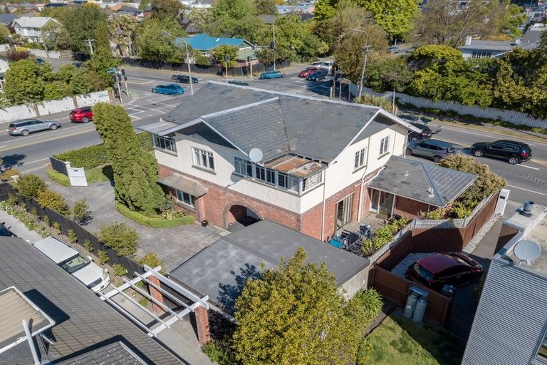 Photo of property in 23 Straven Road, Riccarton, Christchurch, 8011