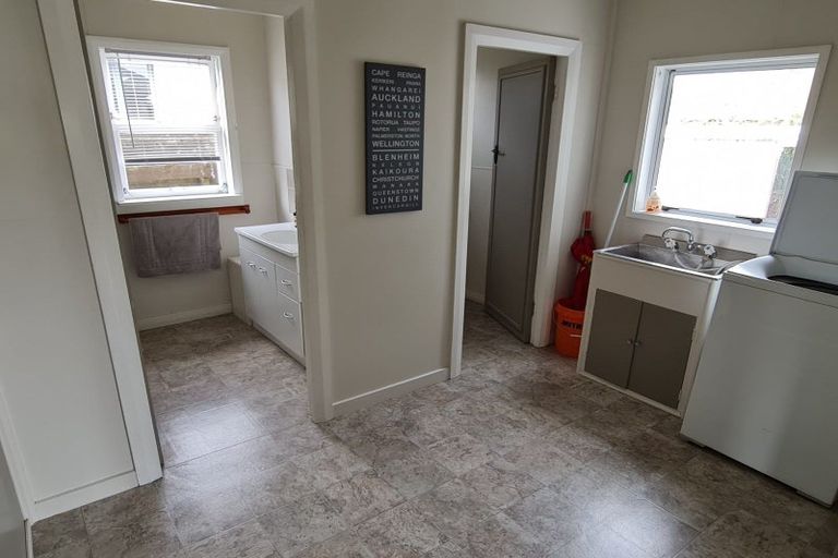 Photo of property in 150 Queen Street, Westport, 7825