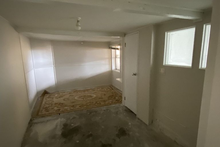 Photo of property in 17 Bradbury Road, Botany Downs, Auckland, 2010