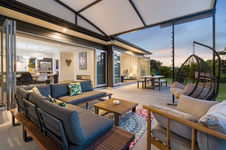 Photo of property in 1154a East Coast Road, Redvale, Auckland, 0794