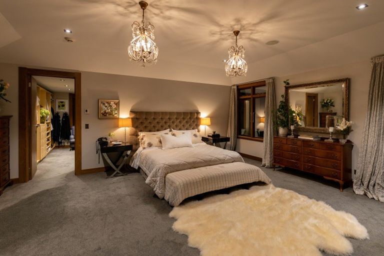 Photo of property in 19 Tosswill Road, Tahunanui, Nelson, 7011