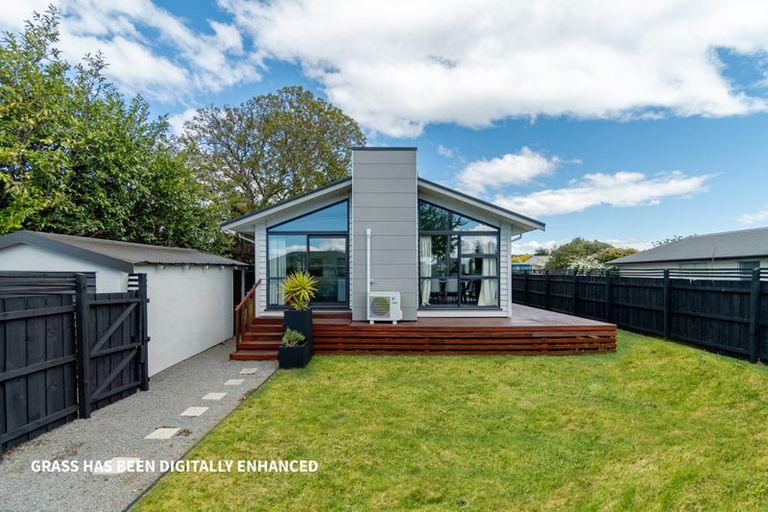 Photo of property in 28 Tavender Street, Woolston, Christchurch, 8023