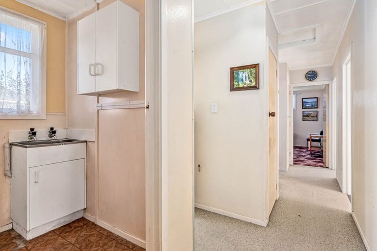 Photo of property in 165 Balmoral Drive, Tokoroa, 3420