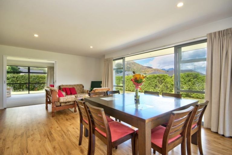 Photo of property in 1 Cone Peak Close, Lake Hayes, Queenstown, 9304