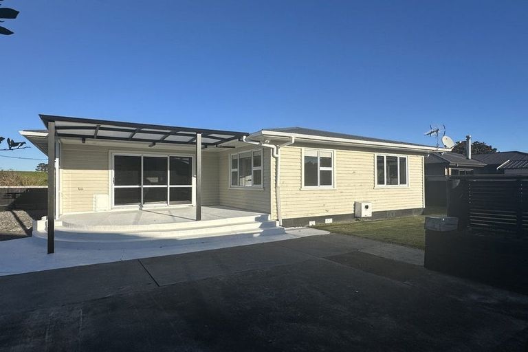 Photo of property in 5 Grey Street, Waitara, 4320