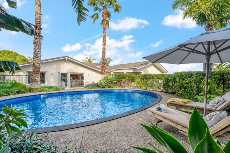 Photo of property in 11 Holly Way, Sunnyhills, Auckland, 2010