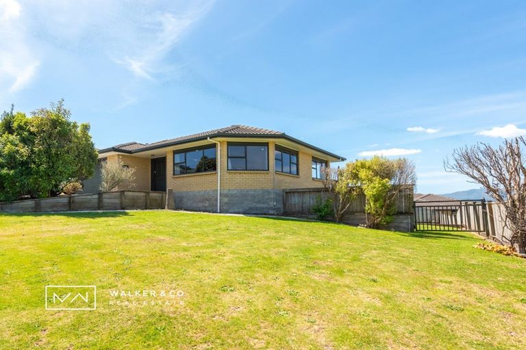 Photo of property in 16 Kirton Drive, Riverstone Terraces, Upper Hutt, 5018