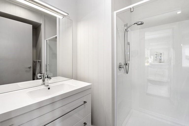 Photo of property in 18 Pukeko Way, Kinloch, Taupo, 3377