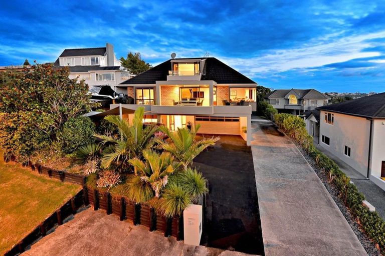 Photo of property in 3a Lynton Road, Bucklands Beach, Auckland, 2012