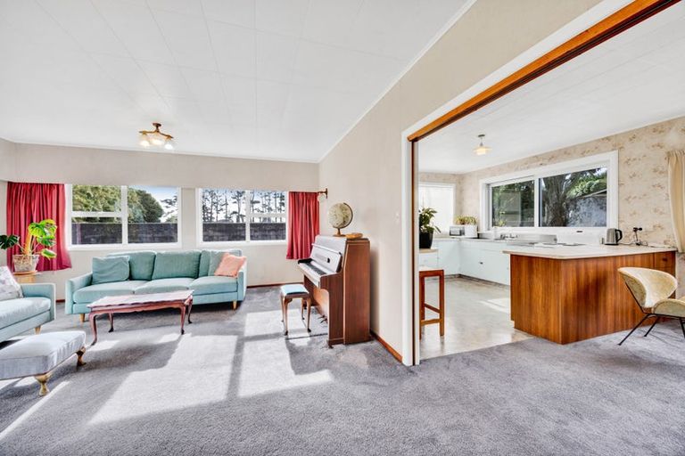 Photo of property in 15 Kahui Road, Rahotu, Opunake, 4684