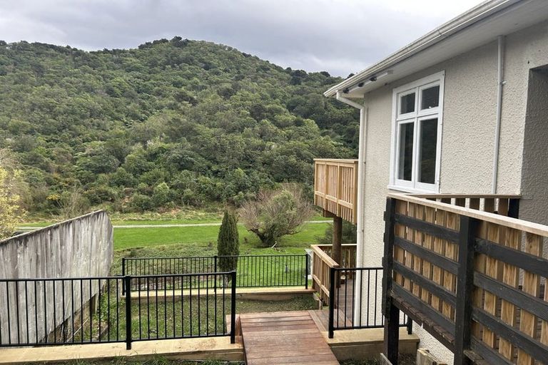 Photo of property in 22 Hampden Street, Picton, 7220