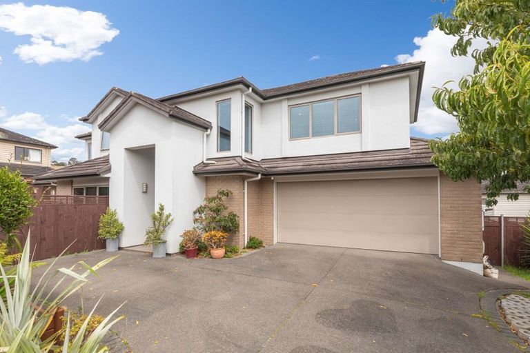 Photo of property in 5 Kouras Place, Flat Bush, Auckland, 2016