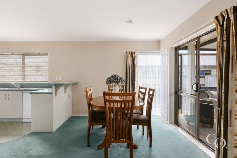 Photo of property in 37 Solomon Street, Brookfield, Tauranga, 3110