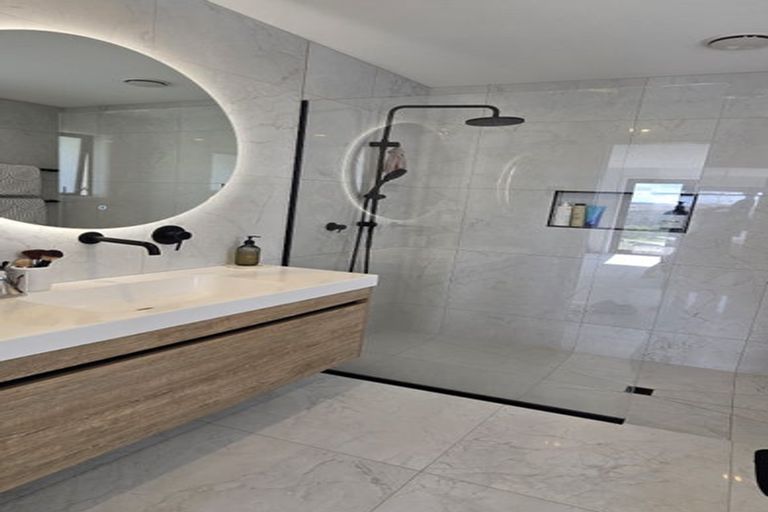 Photo of property in 29 Capstone Grove, Wainui, Silverdale, 0994